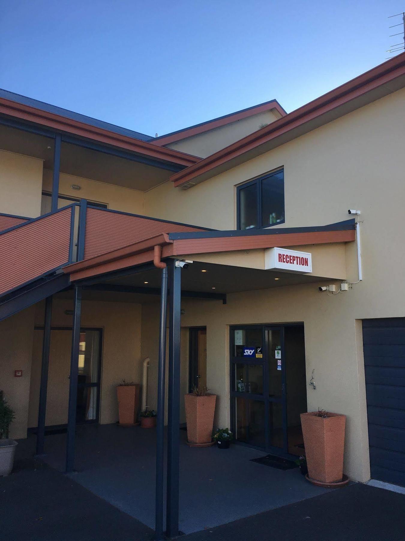 ביאנהיים Waterfront Motel מראה חיצוני תמונה